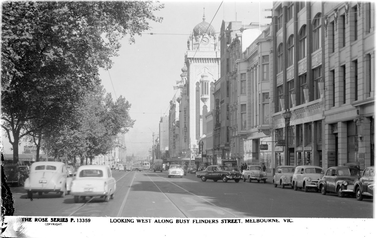 LOOKING WEST ALONG BUSY FLINDERS STREET, MELBOURNE, VIC, Melbourne City (1920–54)