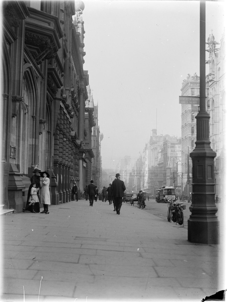 Collins Street, Melbourne, looking easterly towards Elizabeth Street, Melbourne City (1910–30)