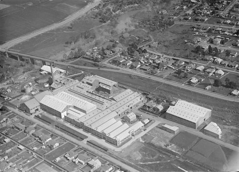 Australian Paper Manufacturing mill (APM) at Fairfield, c. 1945