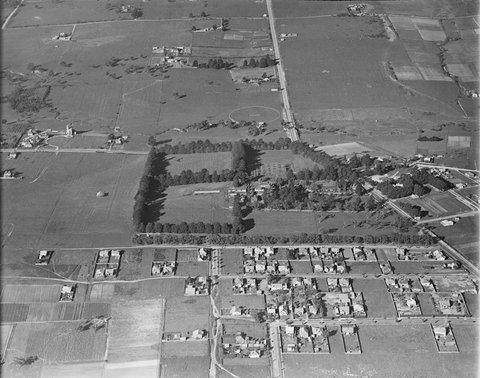 Presbyterian Ladies College, Burwood, Victoria?, c. 1938