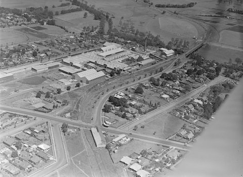 Australian Paper Manufacturing mill (APM) at Fairfield, 1942–48
