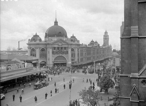 Flinders Street Station, 1945–54