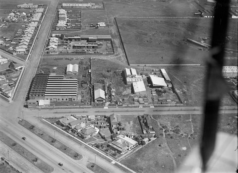 Footscray West at intersection of Geelong, Robbs and Graingers Roads, 1925–40