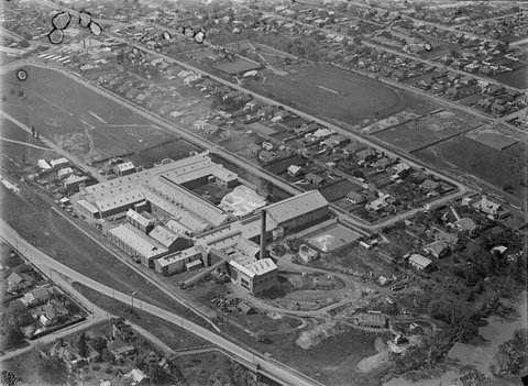 Australian Paper Manufacturing mill (APM) at Fairfield, c. 1945