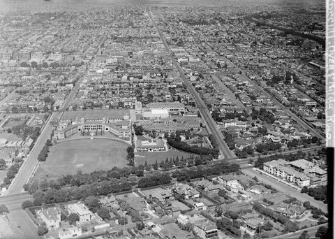 Special. Over St kilda Road, c. 1945