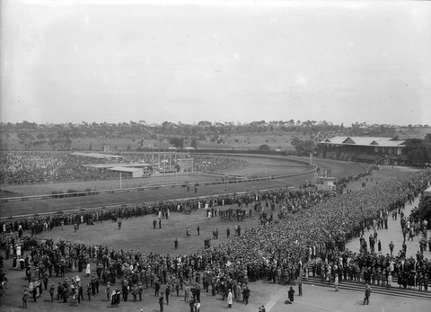 Flemington Racecourse, 1945–54