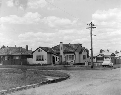 Home of photographer Charles Pratt, 86 McCracken Street, Essendon, 1935–41