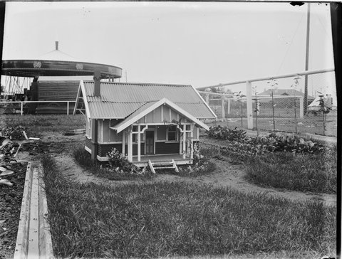 Model farm at Royal Melbourne Show 1929, 1900–40