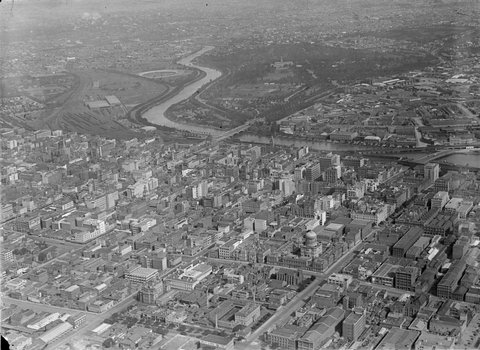 [City of Melbourne, including rail yards and Yarra River], 1924–33
