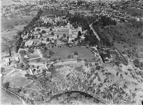 Willsmere, Kew, 1925–40