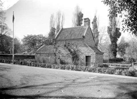 "Captain Cook's Cottage, Fitzroy Gardens.", 1945–54