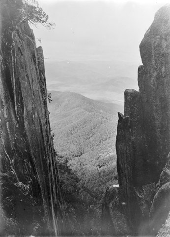 Northcote Crevasse, Mt. Buffalo, 1945–54