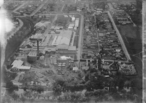 Australian Paper Manufacturing mill (APM) at Fairfield, c. 1945