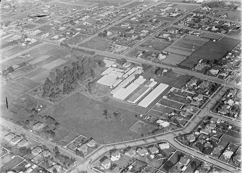 View looking south over Toorak Road and Through Road, Burwood, 1925–40