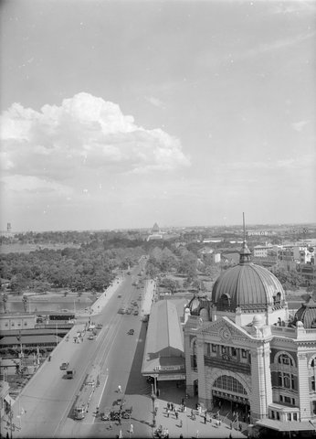 View Flinders St. Station to Shrine, 1945–54