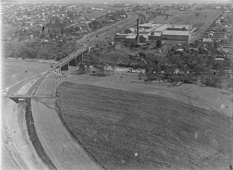 Australian Paper Manufacturing mill (APM) at Fairfield, 1942–48