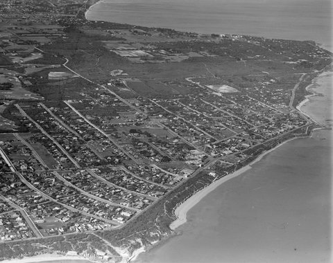 Black Rock and Beaumaris area including golf courses and coastline, c. 1938