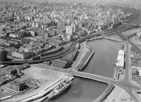 Aerial View of Melbourne, 1945–54
