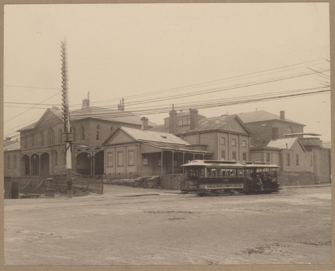 Old Supreme Court c/r of La Trobe and Russell Sts. built in 1842 on the present site of the City Court, Melbourne, 1884–1911