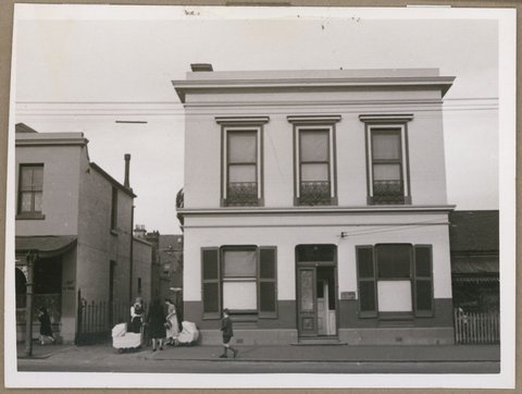 220 Lygon Street, Carlton, [Vic.], c. 1949