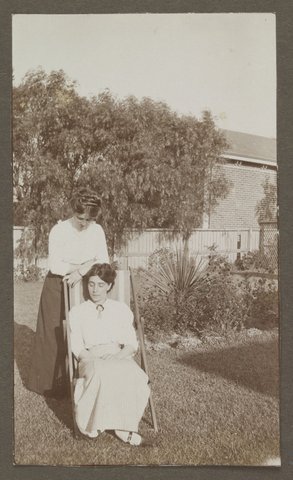 In back garden of 'Tregowel', Melbourne, 1911–32