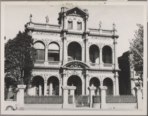Medley Hall, 48 Drummond Street, Carlton, Vic, 1946–52
