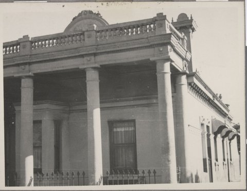 House at corner of Moffat and Affleck Streets, South Yarra, Vic, 1946–52