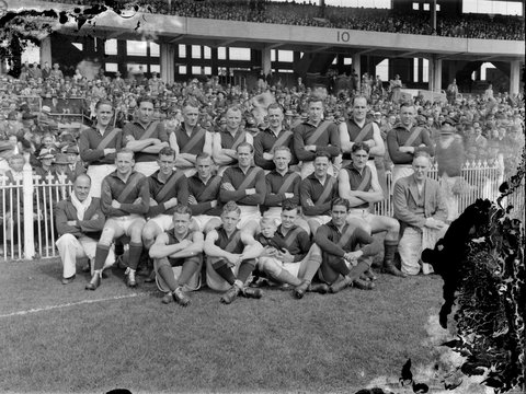 Richmond ? Football Club, team photo, 1920–50