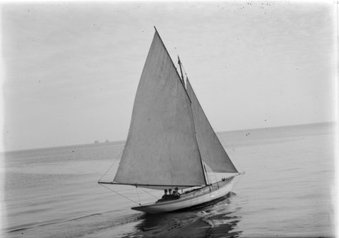 Yatch [i.e., Yacht] St Kilda, 1898