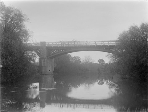 Heidelberg Bridge from down stream, 1899