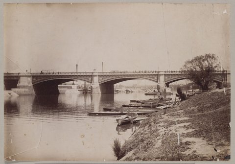 Princes Bridge over the Yarra, Melbourne, c. 1885
