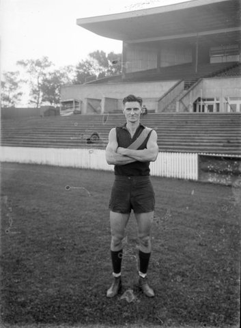 Richmond football player William "Polly" Perkins, at Punt Road oval, 1945–49