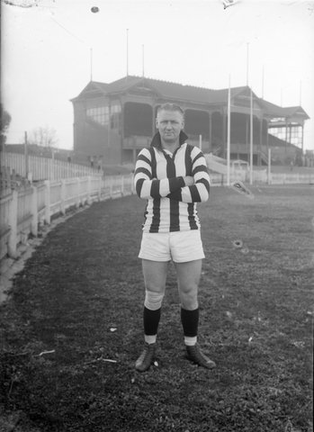 Collingwood football player on an oval, 1920–50