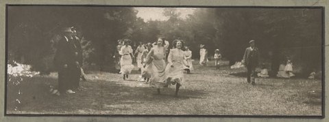 F. W. Niven & Co.'s Employees 1st Annual Picnic and Sports held at Mordialloc 17th December 1910