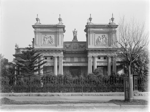 "Alton" St Kilda Road - front view, 1900