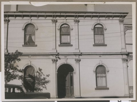 2 Millswyn St., South Yarra, cnr. of Toorak Road [Vic.], c. 1949
