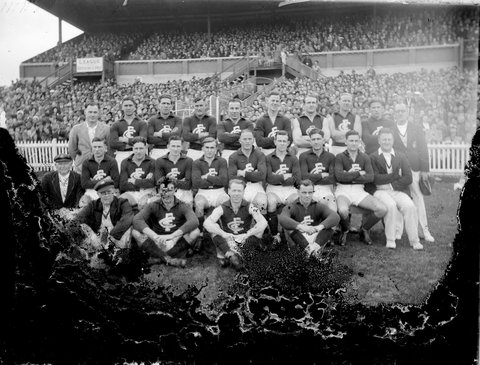 Carlton Football Club, team photo, c. 1945