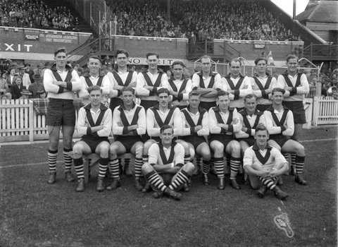 [South Melbourne First Eighteen, team photo], c. 1949