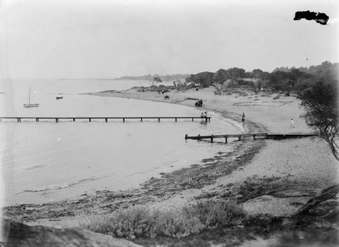 Beach scene including pier and boat ramp? possibly on Port Phillip Bay, 1880–1900
