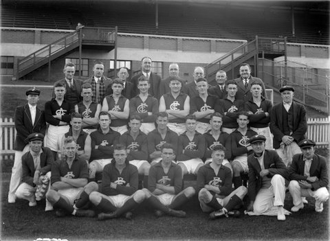 Carlton Seconds football team and officials, c. 1936