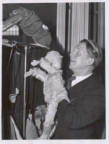 Peter Leonard's Puppet at the St. Kilda Park State School, 1953