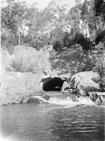 Yarra River Warrandyte. Pound Bend Tunnel, 1920–30