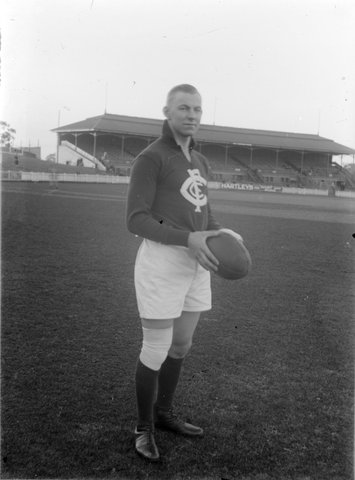 Carlton football player Jack Hale, on an oval, 1935–40