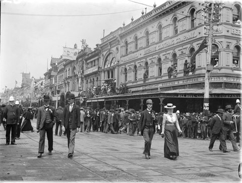 Relief of Mafeking, procession, Melbourne, 1900