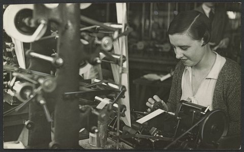 Radio manufacture at the Radio Corporation Pty Ltd, South Melbourne factory, 1931–40