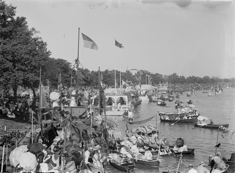 Decorated boats and floating pavilions - Henley on Yarra, Melbourne, Victoria, 1900–14