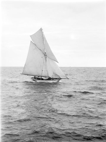 Yacht "Aerore" St. Kilda, 1901
