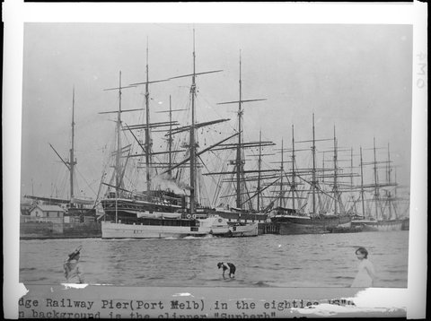 Sandridge Railway Pier in the eighties, 1910s