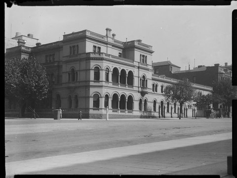 Alcaston House, 2 Collins street (corner Spring Street) Melbourne, 1900–30