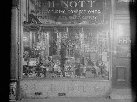 T. H. Nott's shopfront window display of confectionery, 226 Collins Street, Melbourne, 1910–40